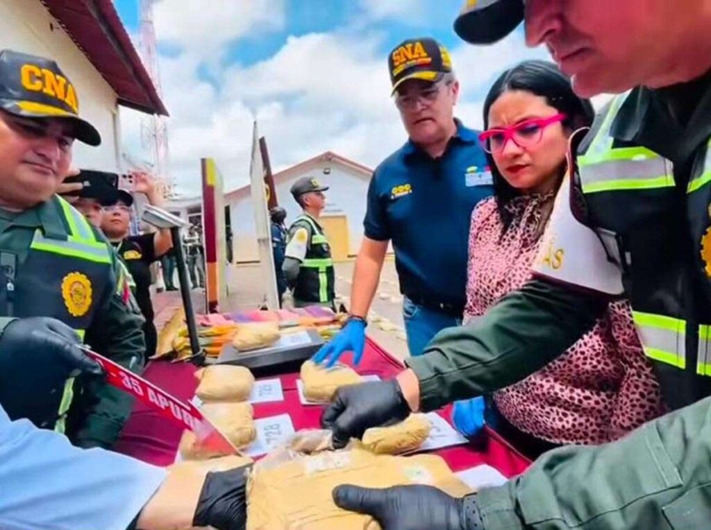 Los 433 kilos de súper marihuana fueron hallados en un fundo en Apure Los 433 kilos de súper marihuana fueron hallados en un fundo en Apure
